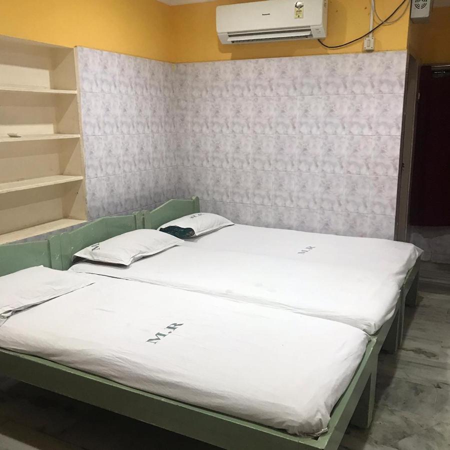 Balaji Residency Velánganni Kültér fotó